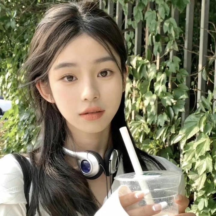 向下扭曲